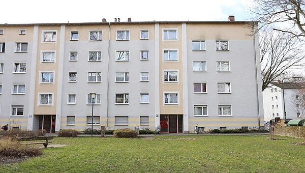 Bild der Mietwohnung 3-Zimmer-Wohnung mit Balkon für Paare oder kleine Familien!